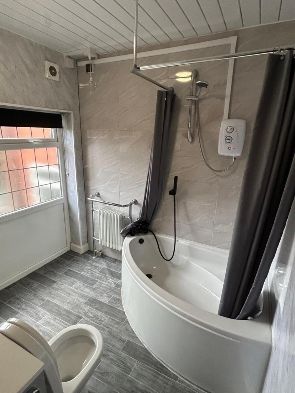Room image 3