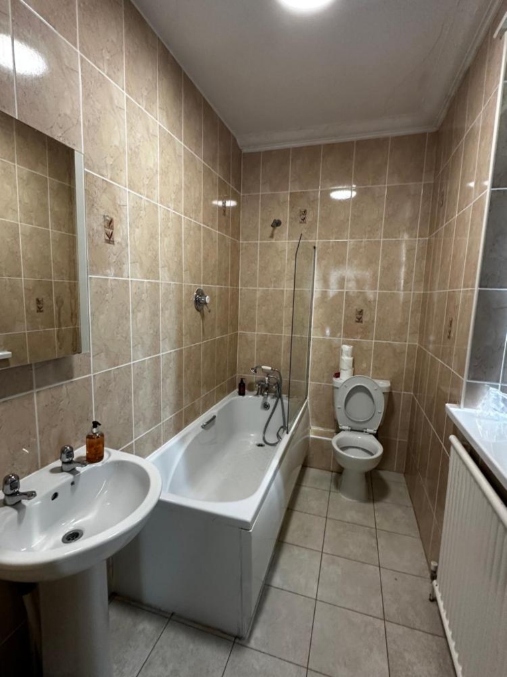 Room image 2